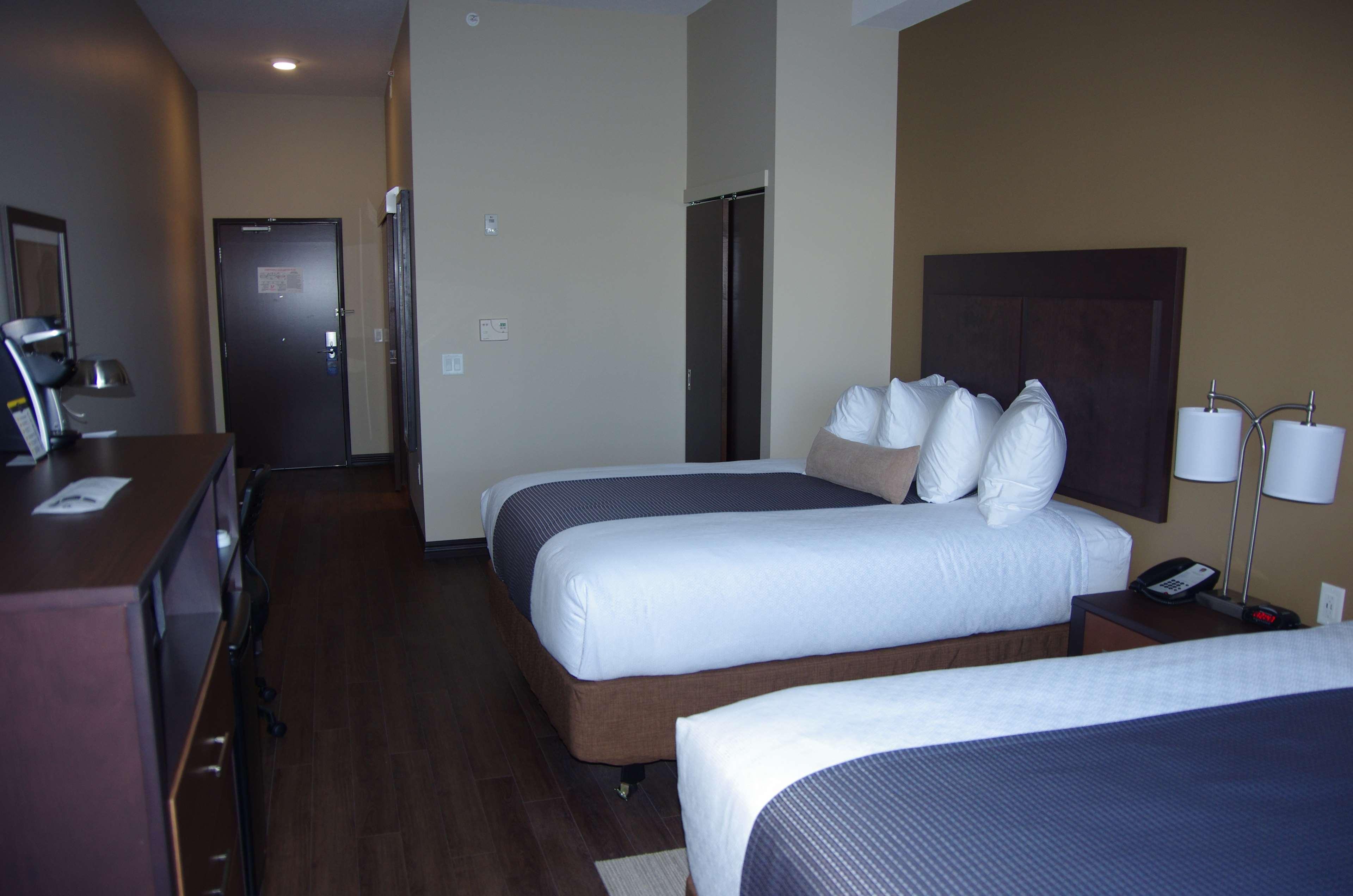 Best Western Plus Lacombe Inn And Suites מראה חיצוני תמונה