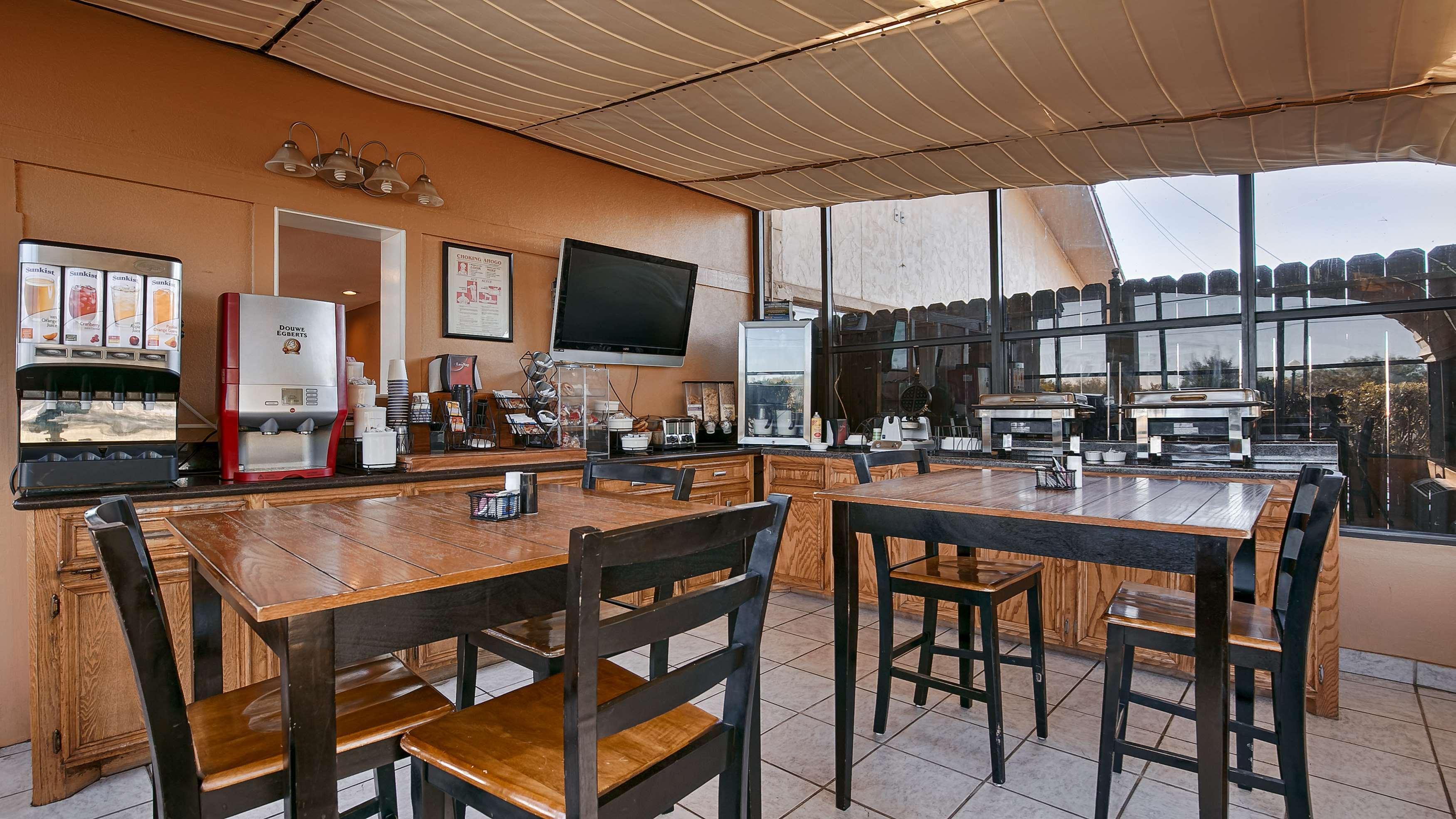 Best Western Plus Lacombe Inn And Suites מראה חיצוני תמונה