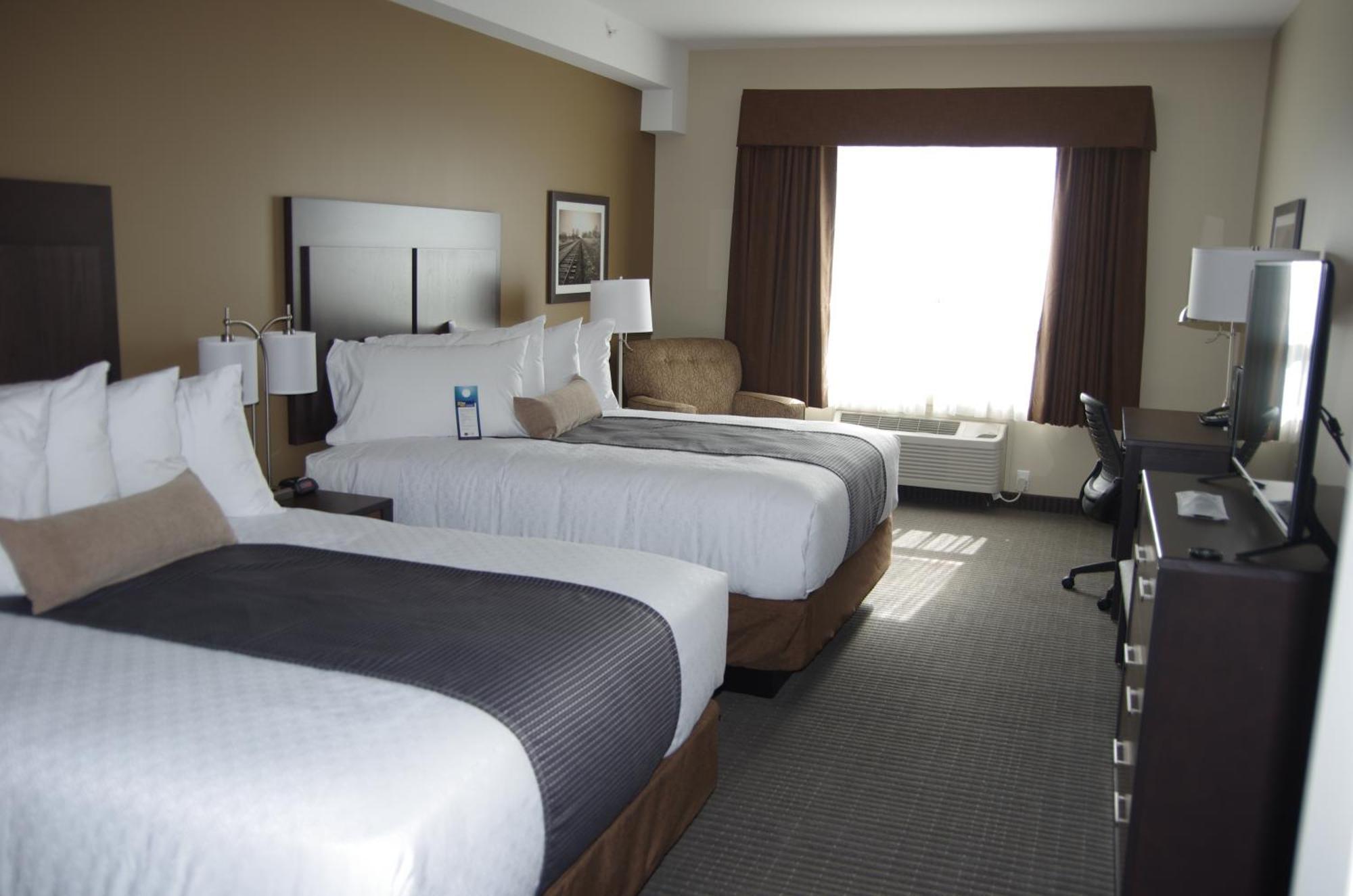 Best Western Plus Lacombe Inn And Suites חדר תמונה
