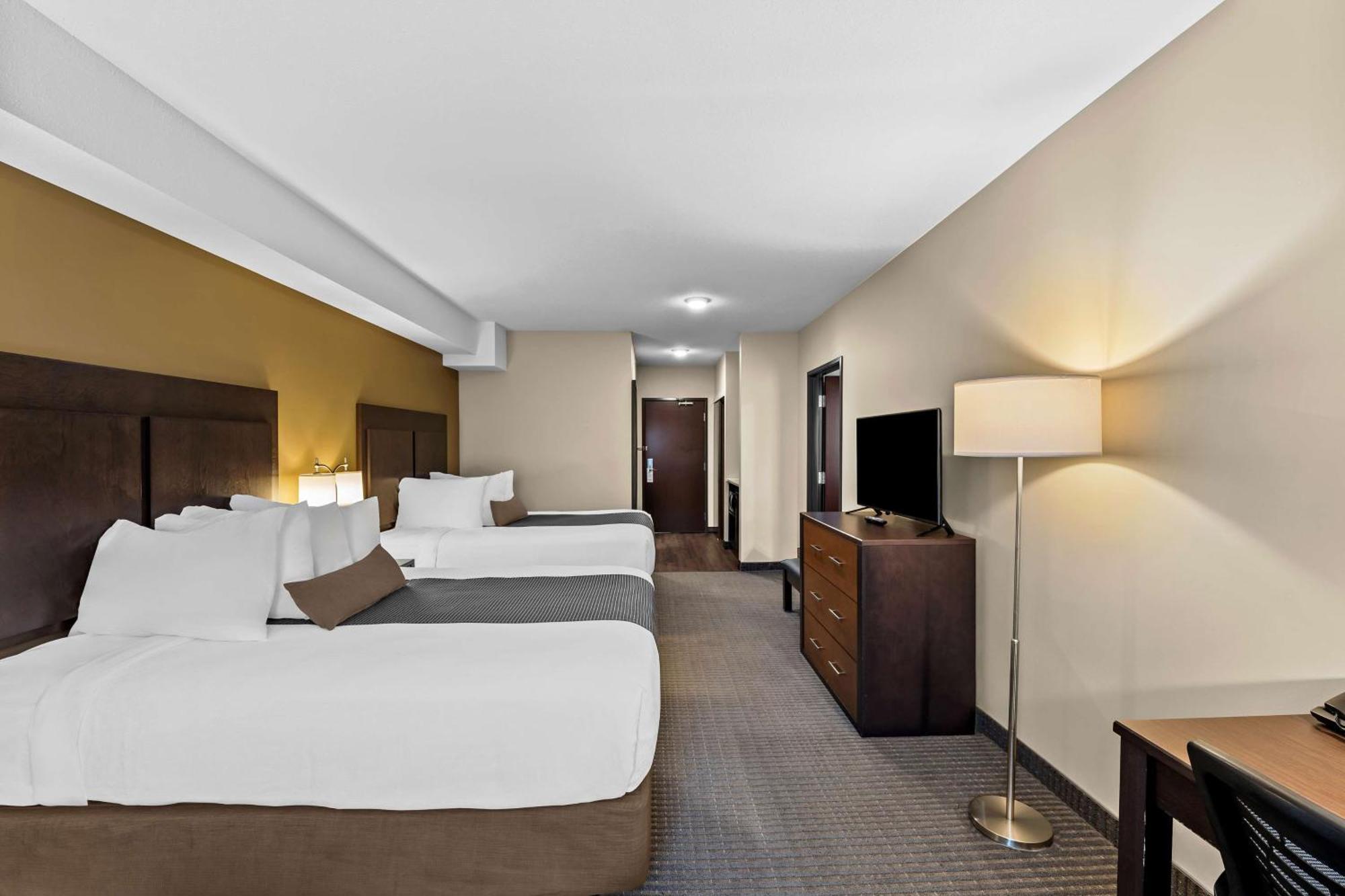 Best Western Plus Lacombe Inn And Suites מראה חיצוני תמונה