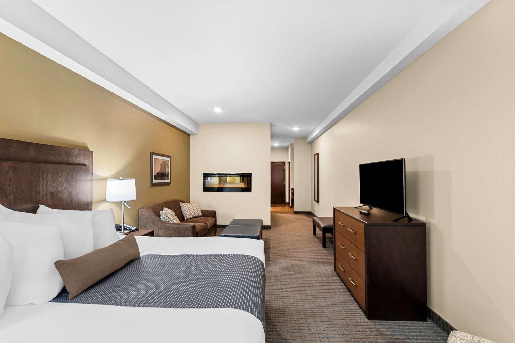 Best Western Plus Lacombe Inn And Suites מראה חיצוני תמונה