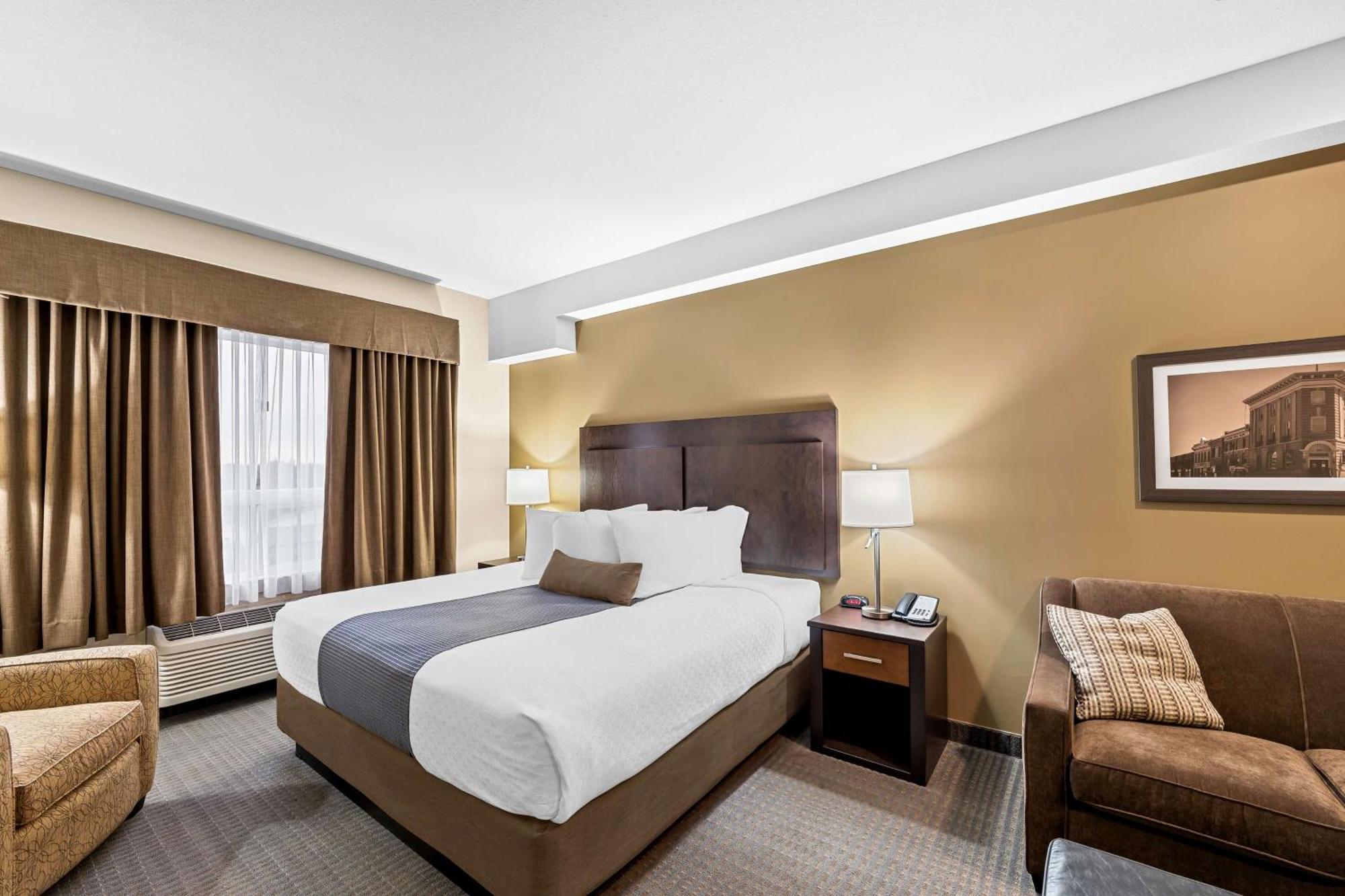 Best Western Plus Lacombe Inn And Suites מראה חיצוני תמונה